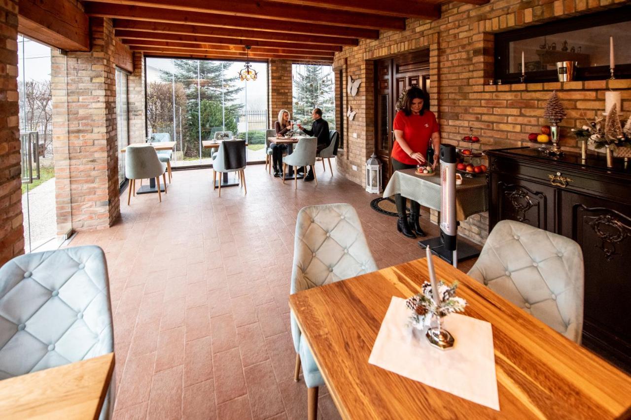 Villa Diva Budureasa Luaran gambar