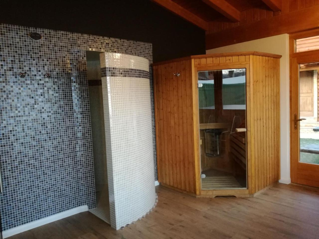 Villa Diva Budureasa Luaran gambar